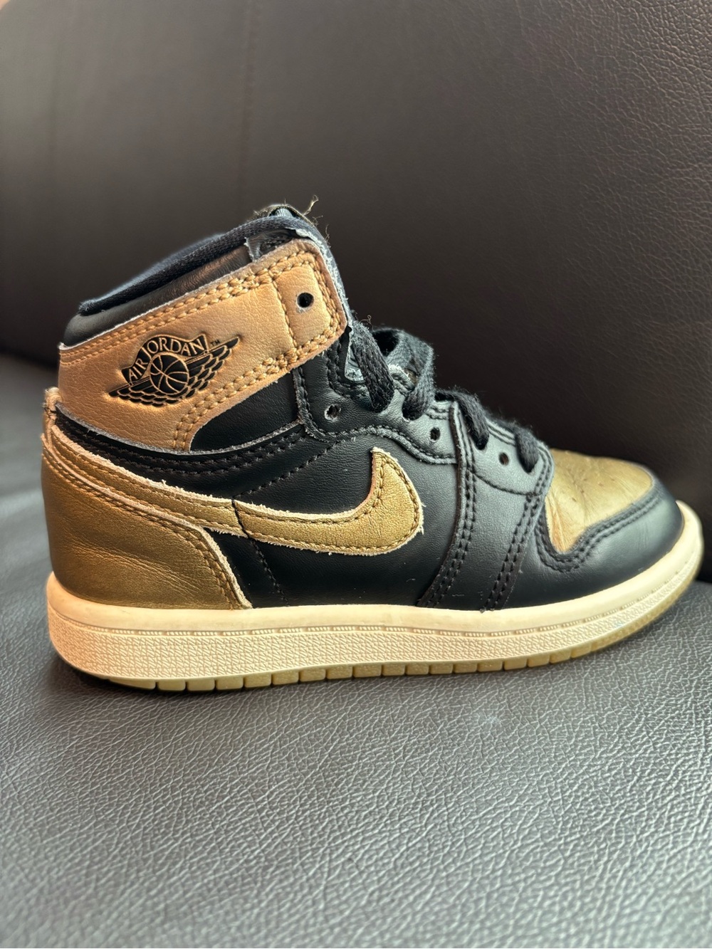 Jordan 1 Retro High OG (11C)